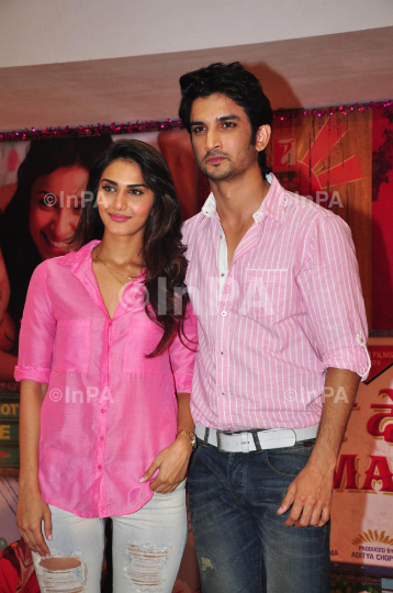  Sushant Singh Rajput with actress Vaani Kapoor