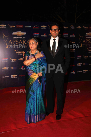 Abhishek Bachchan, Jaya Bachchan
