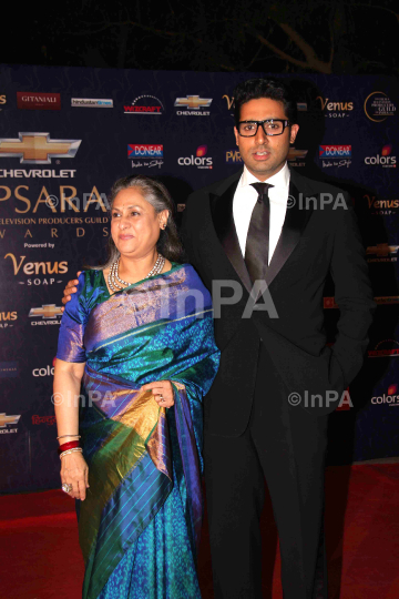 Abhishek Bachchan, Jaya Bachchan