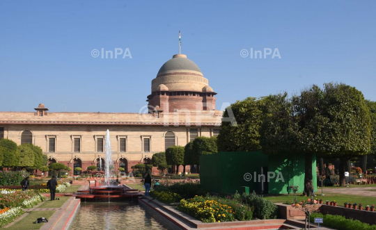 Amrit Udyan or Mughal Gardens  at President House 