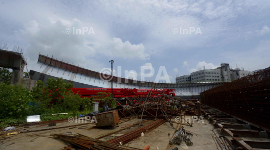 Bridge collapsed in Mumbai