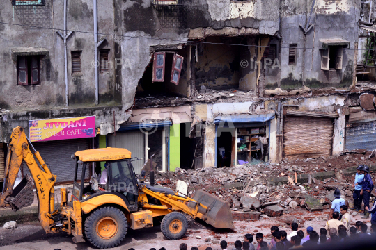 Building collapsed in Mumbai 