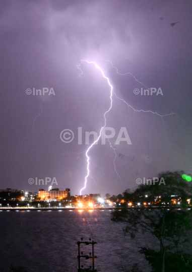 Cyclone Tauktae Effect:: Bhopal, MP