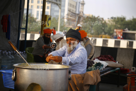 Farmers winding up after ending protest