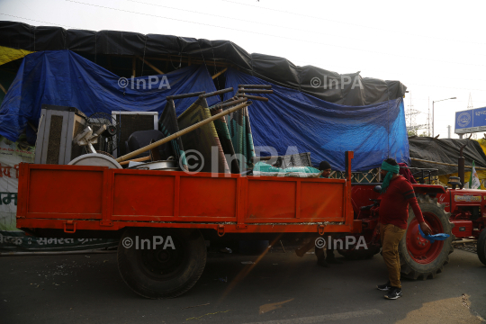 Farmers winding up after ending protest