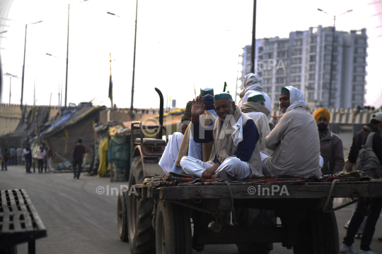 Farmers winding up after ending protest