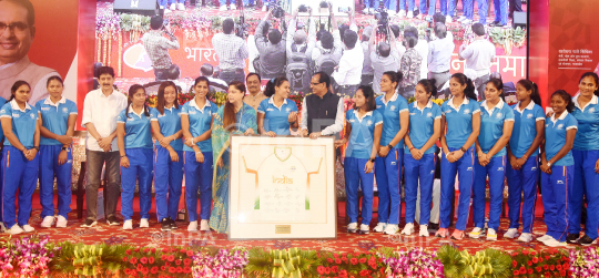 Felicitation of Indian women's hockey team