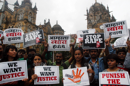 Female photojournalist gang-raped in Mumbai