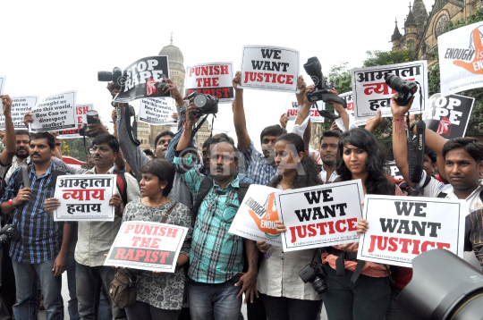 Female photojournalist gang-raped in Mumbai