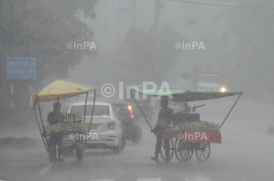 Heavy rain Bhopal