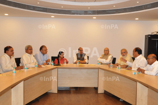 INPA04071355