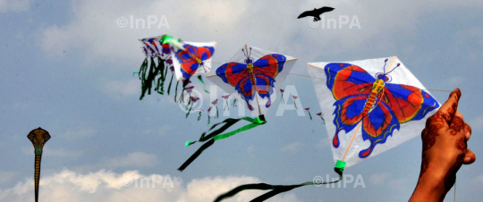 INPA20011214a