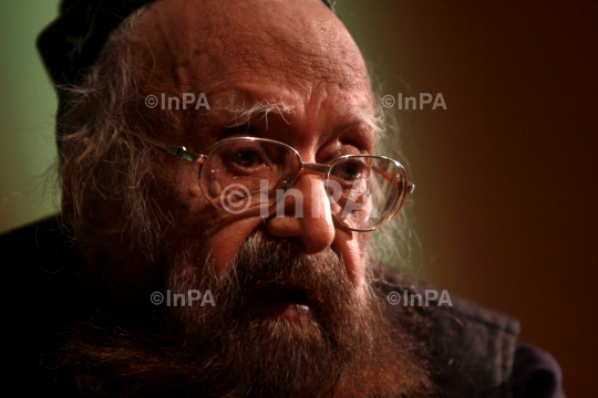 Khushwant Singh, journalist and writer, dies at 99