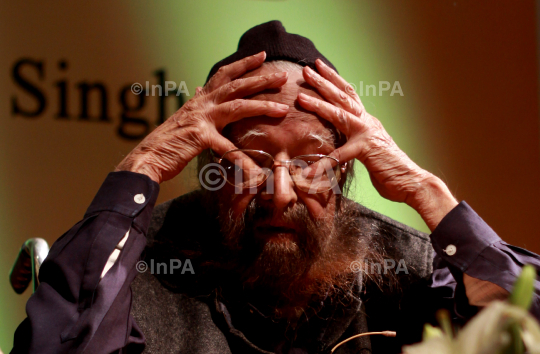 Khushwant Singh, journalist and writer, dies at 99