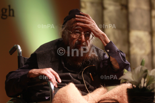 Khushwant Singh, journalist and writer, dies at 99