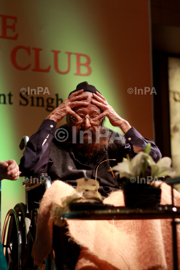 Khushwant Singh, journalist and writer, dies at 99