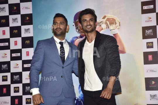 Mahendra Singh Dhoni, Sushant Singh Rajput