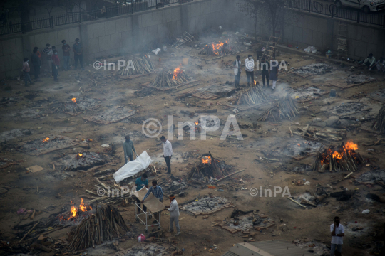 Mass cremation of COVID-19 victims, Delhi