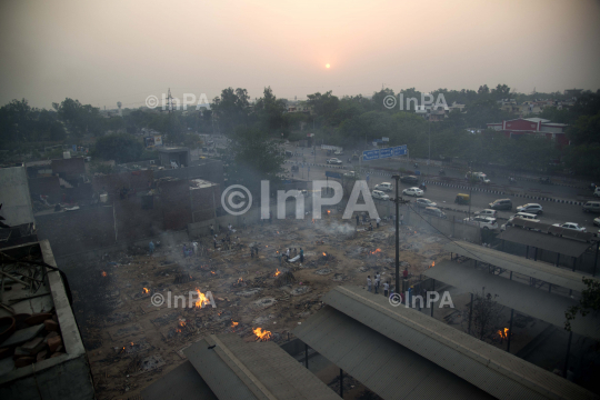 Mass cremation of COVID-19 victims, Delhi