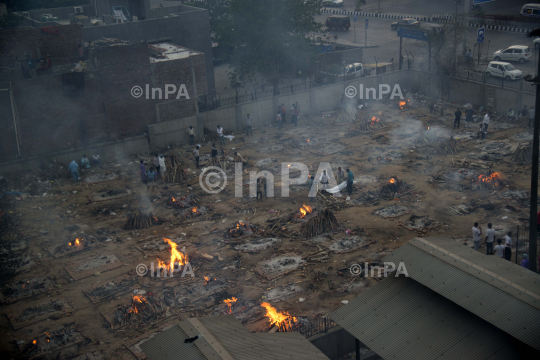 Mass cremation of COVID-19 victims, Delhi