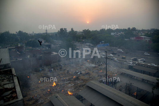 Mass cremation of COVID-19 victims, Delhi