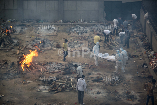 Mass cremation of COVID-19 victims, Delhi