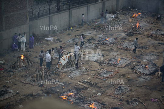 Mass cremation of COVID-19 victims, Delhi