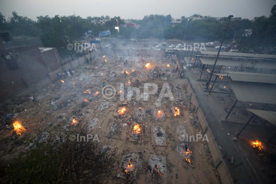 Mass cremation of COVID-19 victims, Delhi