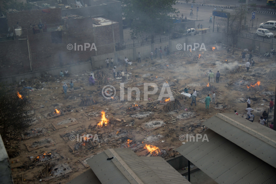 Mass cremation of COVID-19 victims, Delhi
