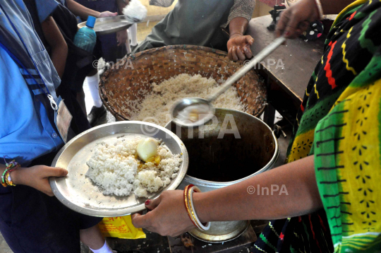 Mid-day meal, India