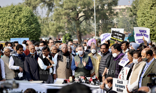 Opposition parties march