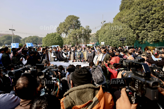 Opposition parties march