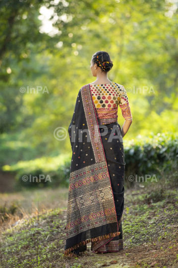 Phygital Lotus Make-Up India Fashion Week Spring Summer 2021