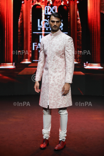 Phygital Lotus Make-Up India Fashion Week Spring Summer 2021