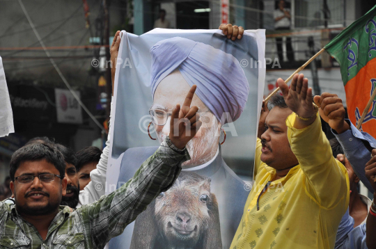 Protest against killing of five Indian soldiers