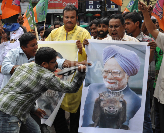 Protest against killing of five Indian soldiers