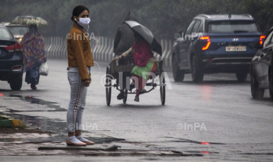 Rain in Noida