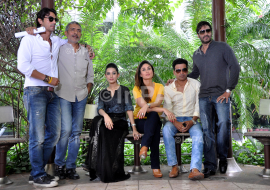 Satyagraha star cast