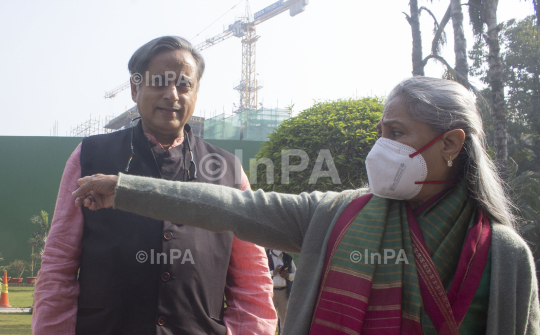 Shashi Tharoor with Jaya Bachchan 