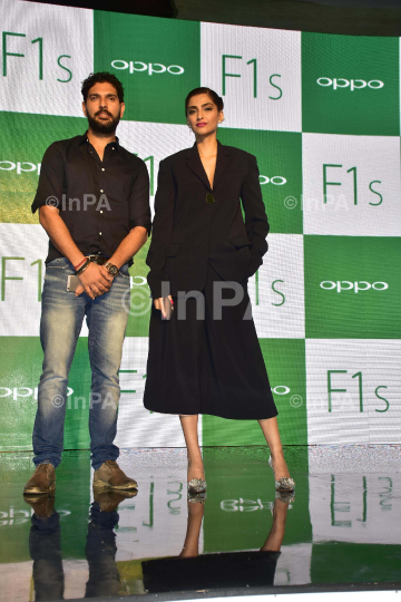 Sonam Kapoor with Yuvraj Singh