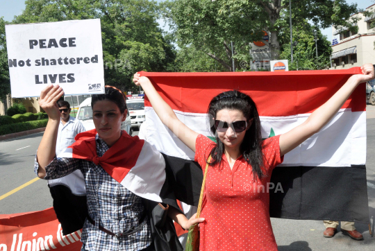 Syrian supporters protest in Delhi