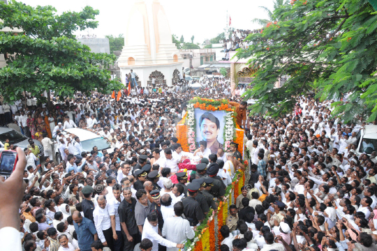 Vilasrao Deshmukh funeral in Latur