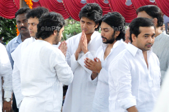 Vilasrao Deshmukh funeral in Latur