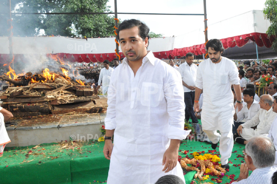 Vilasrao Deshmukh funeral in Latur