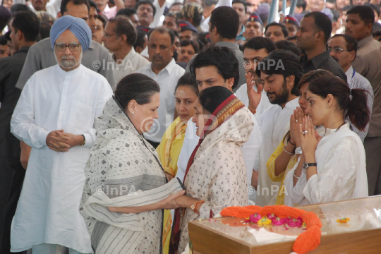 Vilasrao Deshmukh funeral in Latur