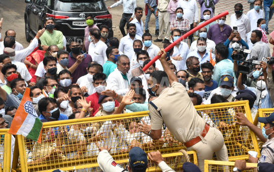 Water cannon used against Digvijay Singh